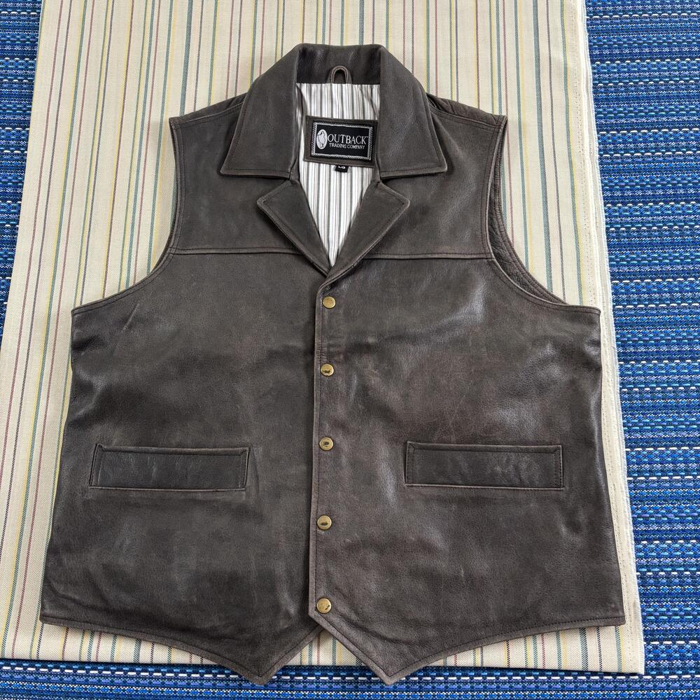 Outback Trading Company Vest Mens Large Brown Leather Chief Snap Front Lined EUC